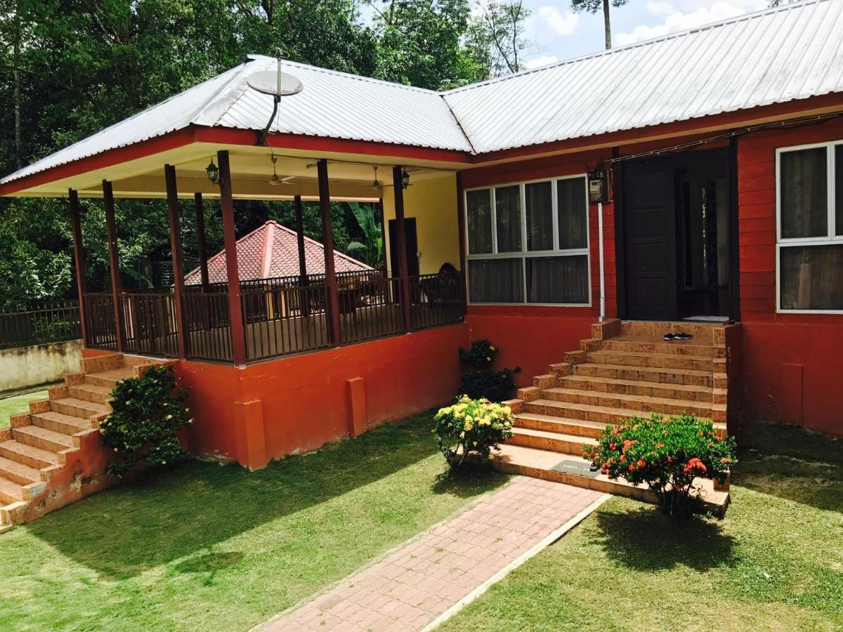 Desa Kaloi Farmhouse Villa Batang Kali Buitenkant foto